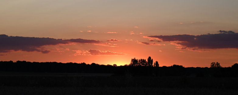 Coucher de soleil sur la campagne tourangelle